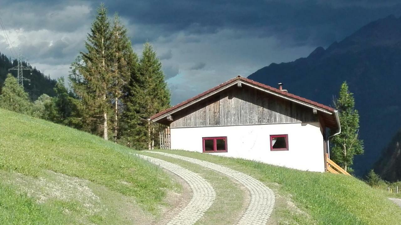 Ferienhaus Am Wallnerhof Flattach Esterno foto