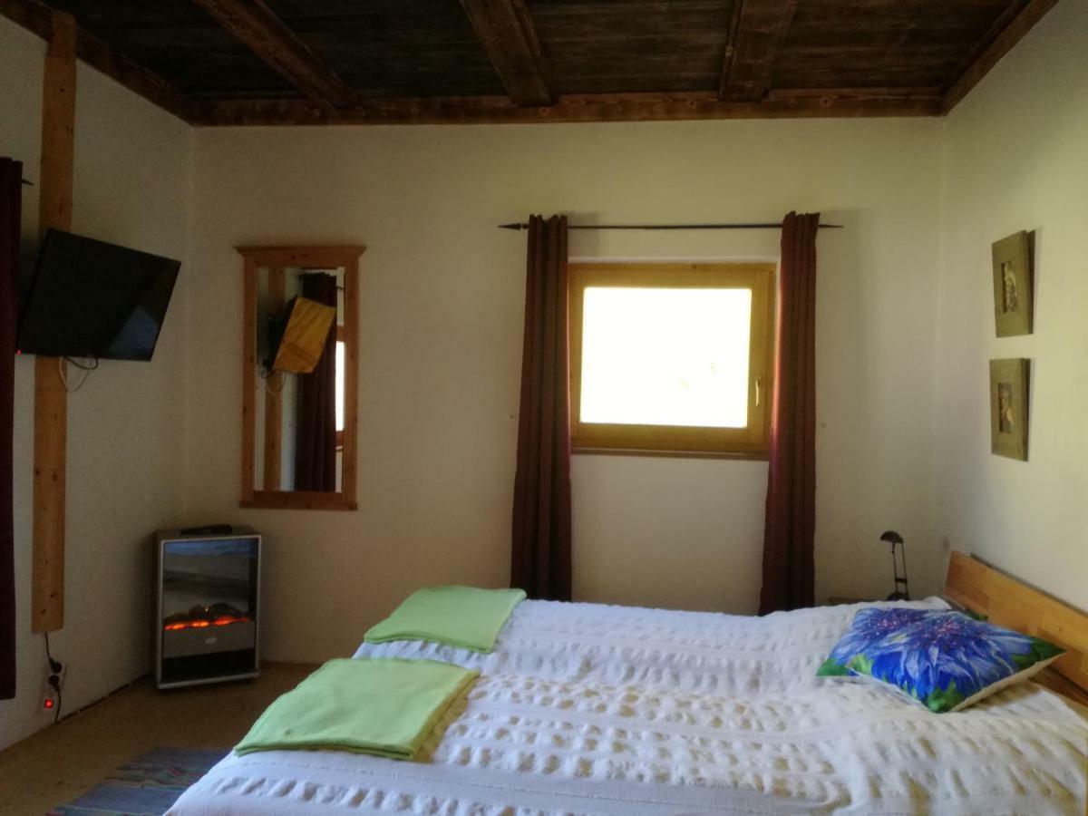 Ferienhaus Am Wallnerhof Flattach Esterno foto